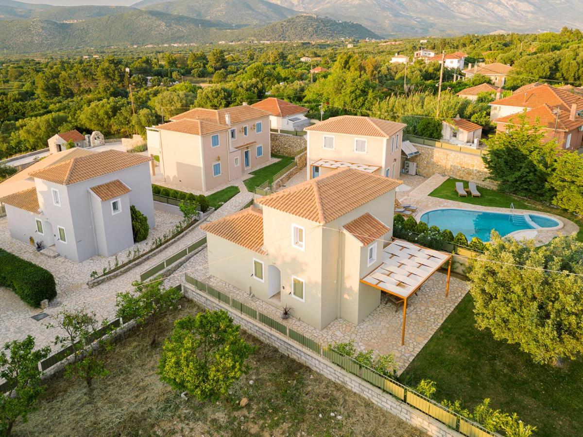 Vasilopoulos Residences - Villa Emelia With Shared Pool Аргостолион Экстерьер фото